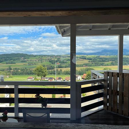 شقة Loft Des Milans, Petit Nid Douillet Perche Sur La Campagne Ecublens  المظهر الخارجي الصورة